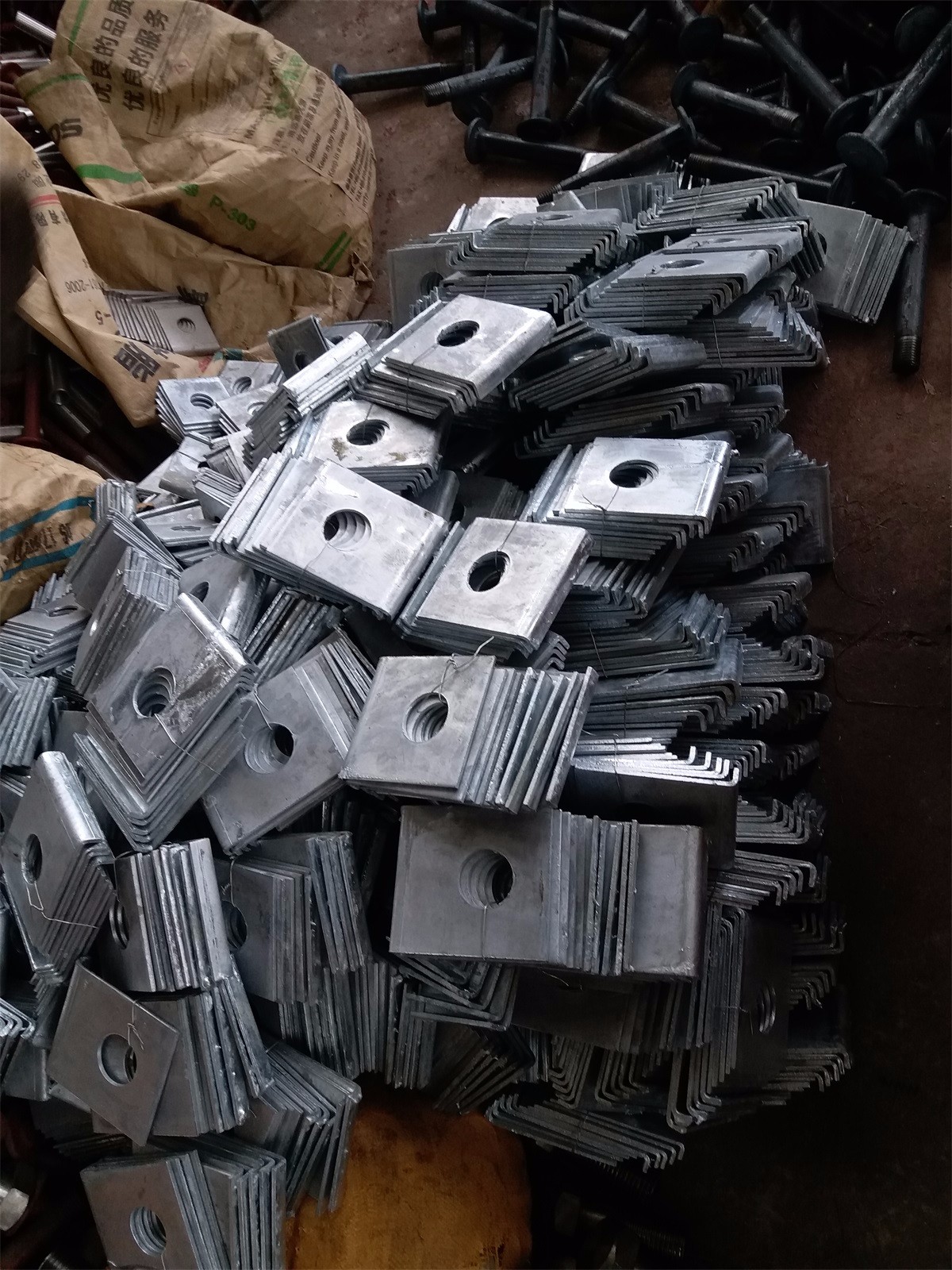 預(yù)埋件（金屬配件）