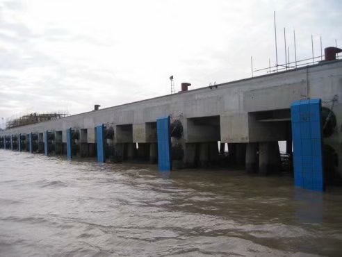 ZC錐形橡膠護(hù)舷